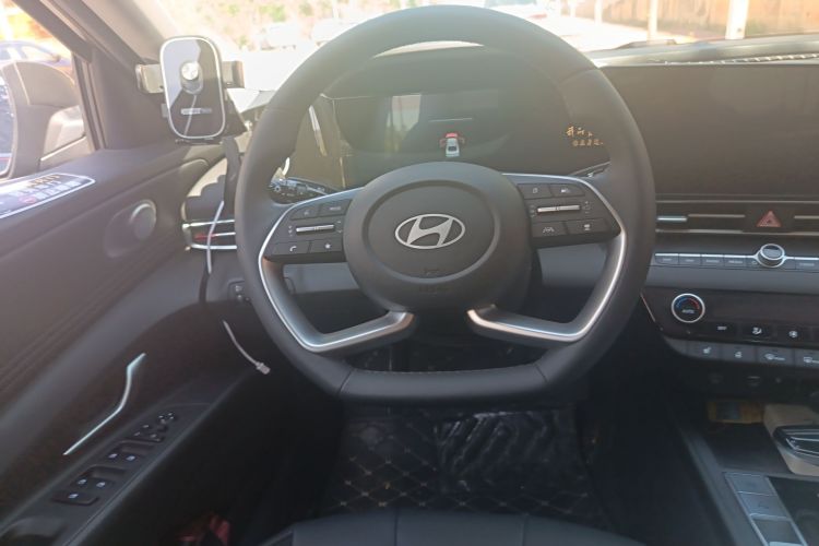 Hyundai Elantra EV 2025 #12 Hyundai Elantra EV 2025 immagine di auto #12