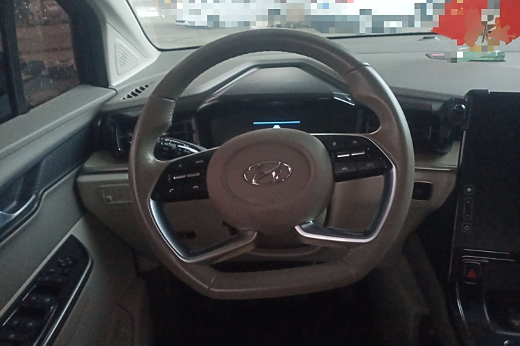 Hyundai Custo 2021 car image #12