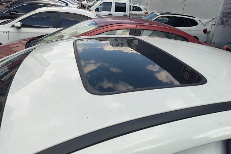 BYD Qin Pro 2019 #12 BYD Qin Pro 2019 car image #12