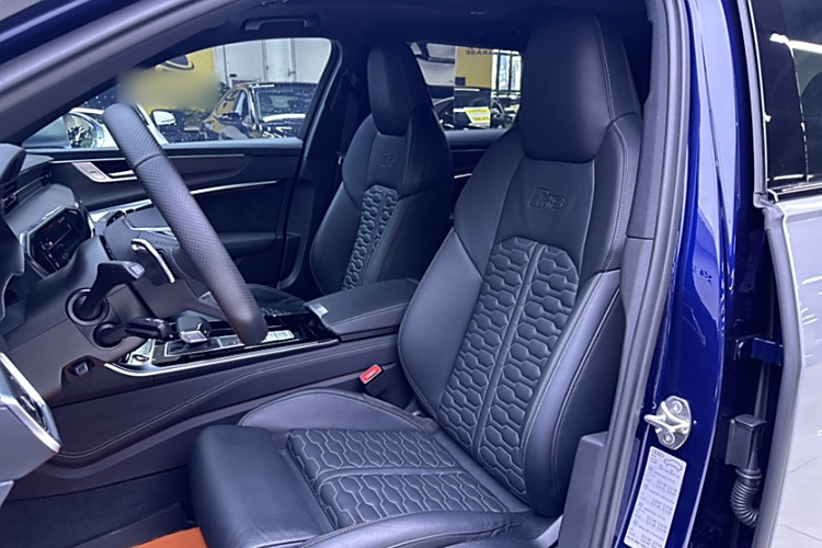 Audi RS 6 2021 car image #12