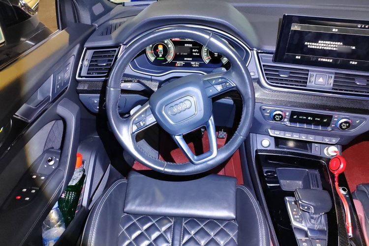 Audi Q5L Sportback 2021 car image #12