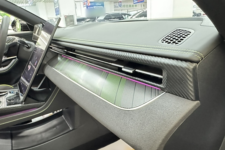 哪吒汽车 哪吒GT 2023 汽车图片 #12