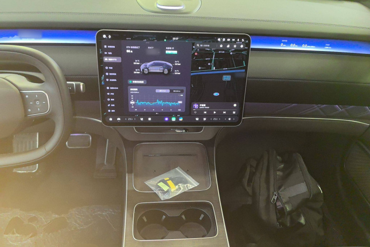 NIO ET9 2024 image de voiture #12