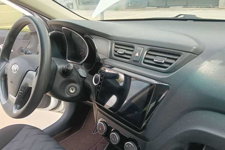 起亚 起亚K2 2016 汽车图片 #12