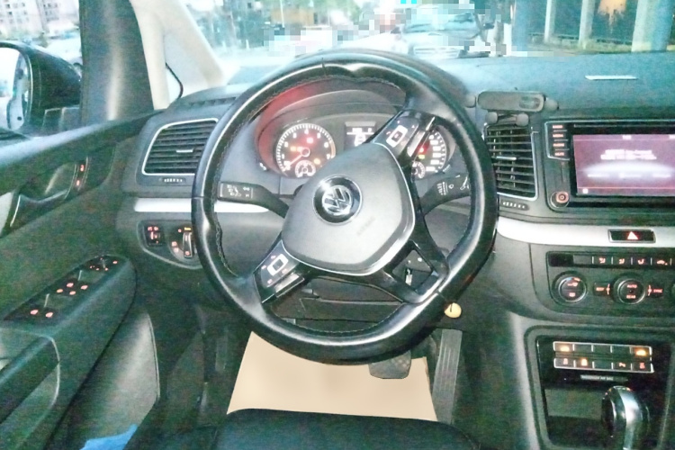 Volkswagen Sharan 2016 imagem de carro #12