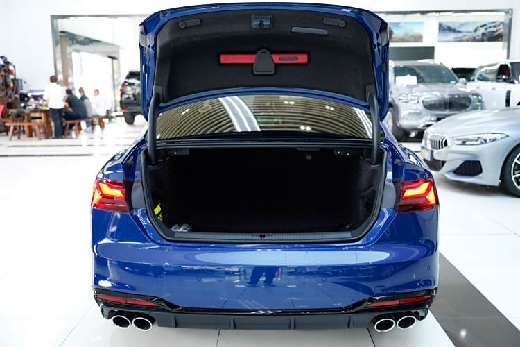 Audi S5 2023 car image #12