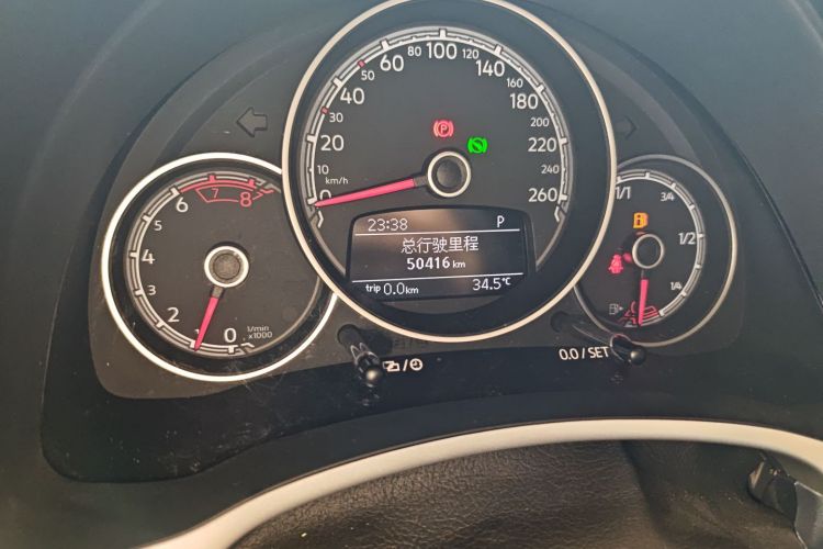 Volkswagen Beetle 2018 immagine di auto #12