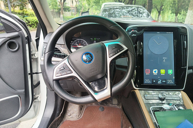 BYD Qin New Energy 2018 #12 BYD Qin New Energy 2018 car image #12