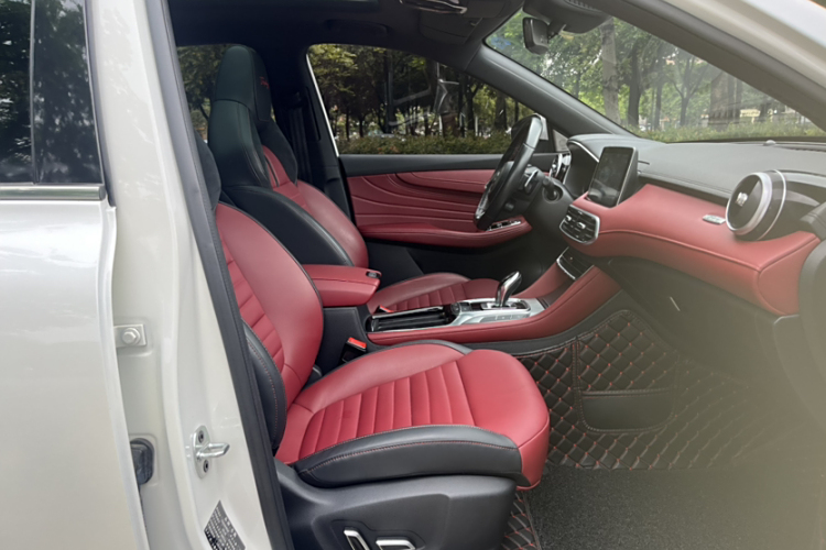 MG HS 2019 car image #12