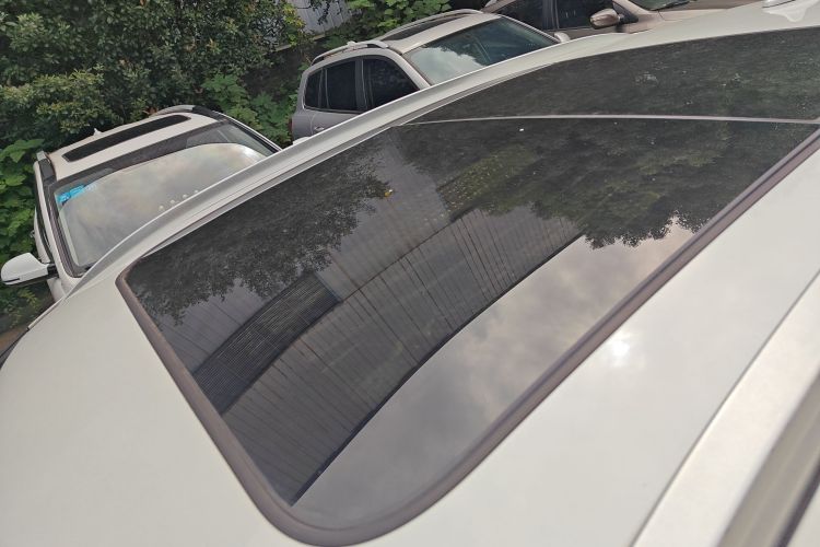 Haval H4 2018 car image #12