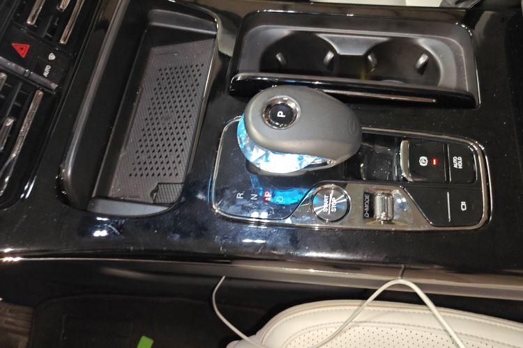 GAC Trumpchi E9 2023 #12 GAC Trumpchi E9 2023 изображение автомобиля #12