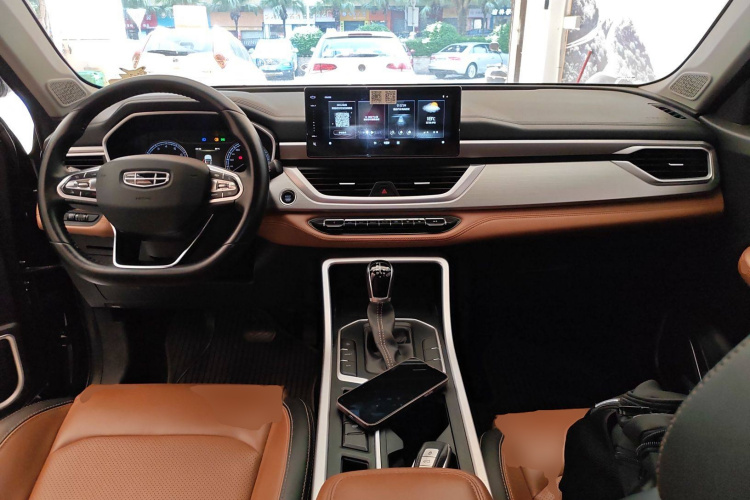 GEELY Vision X6 2020 car image #12