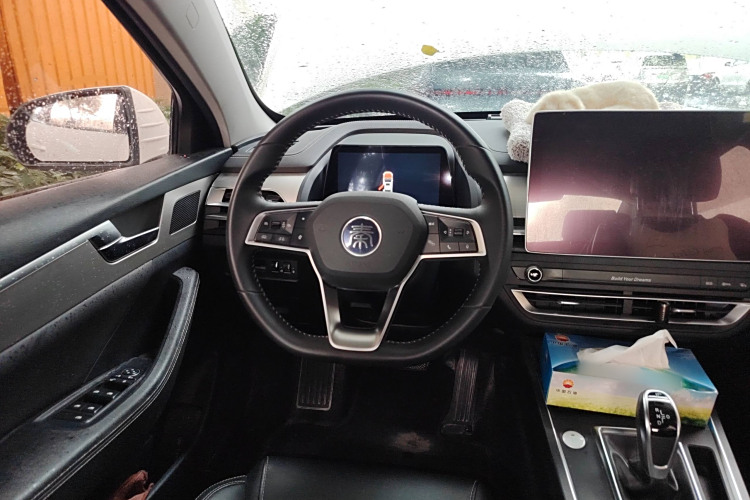 BYD Qin Pro 2018 #12 BYD Qin Pro 2018 car image #12