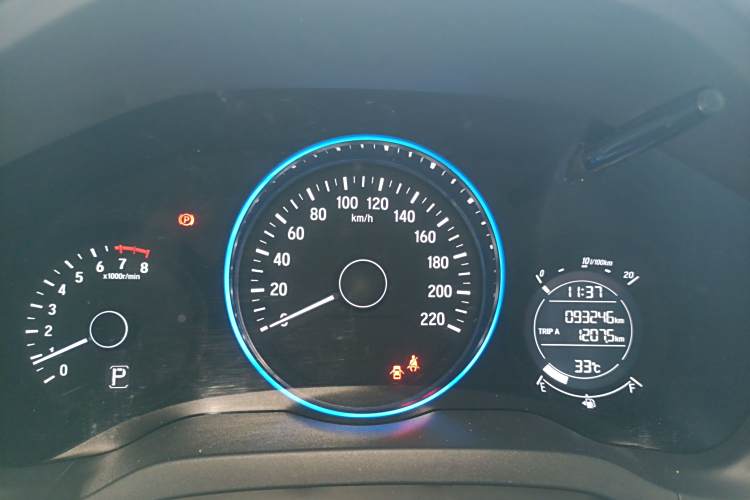 Honda VEZEL 2016 صورة سيارة #12