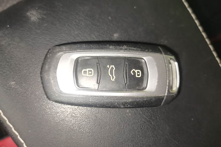 GEELY Emgrand GSe 2016 #12 GEELY Emgrand GSe 2016 صورة سيارة #12