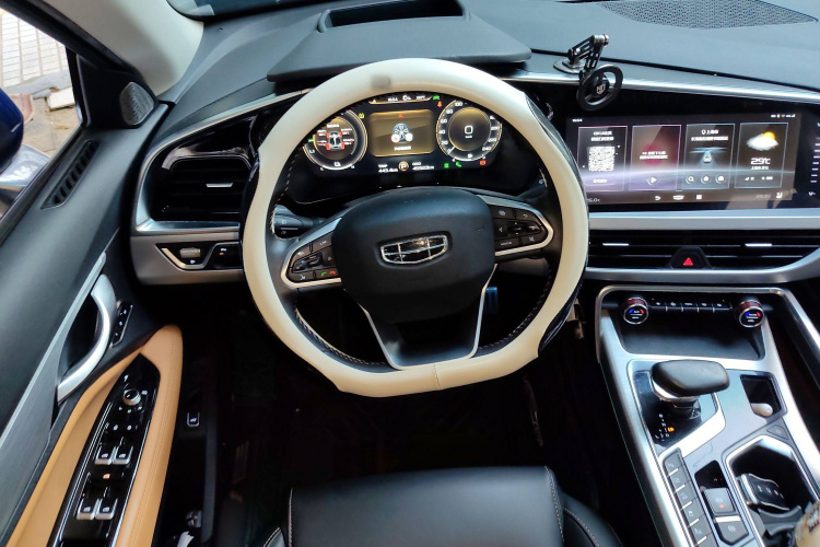 GEELY Tugella New Energy 2020 car image #12