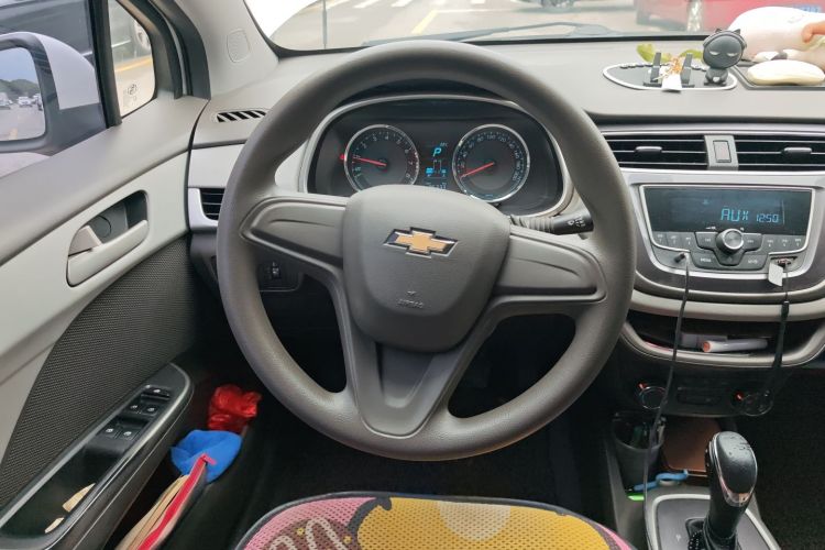 Chevrolet Lova 2016 immagine di auto #12