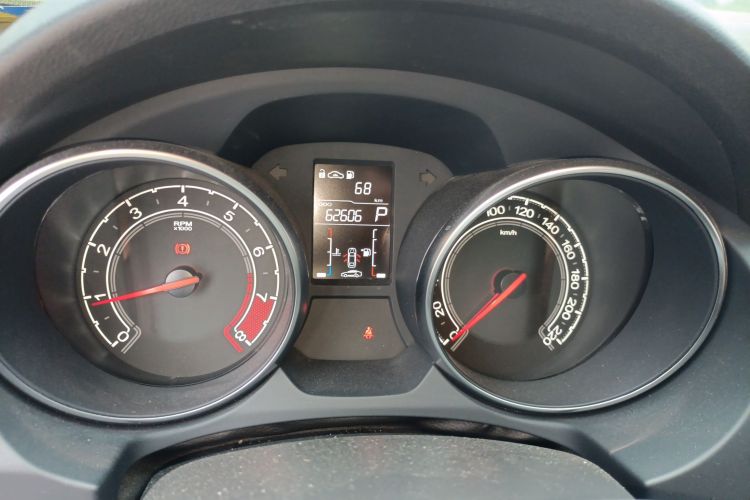 MG GT 2017 #12 MG GT 2017 car image #12