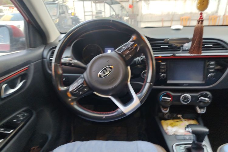 Kia Rio Cross 2019 صورة سيارة #12