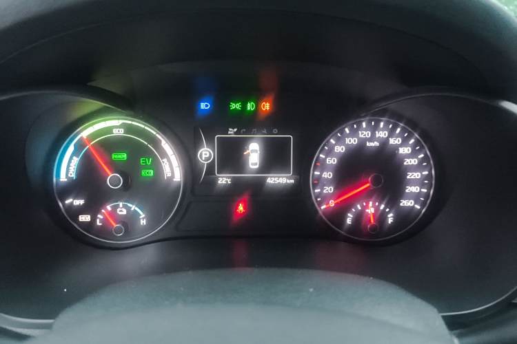 起亚 起亚K5新能源 2019 汽车图片 #12