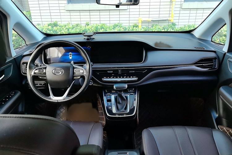 GAC Trumpchi M6 2019 immagine di auto #12