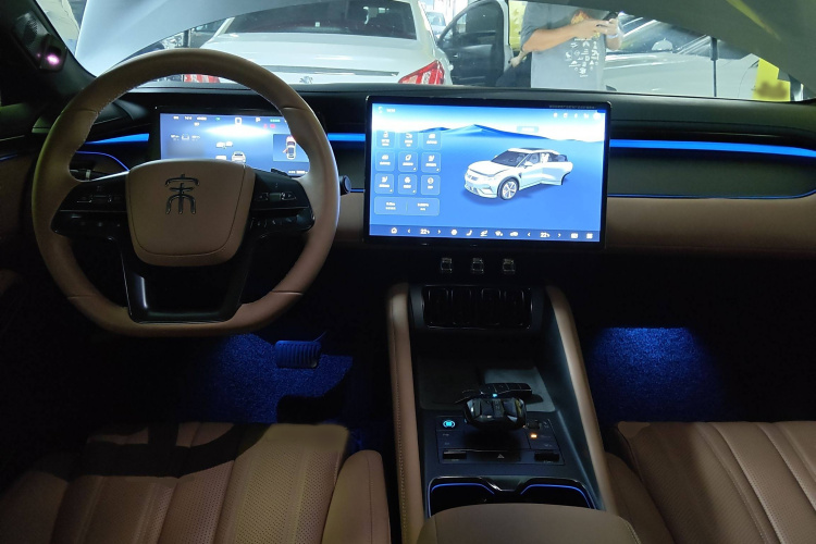 BYD SongL EV 2024 #12 BYD SongL EV 2024 car image #12