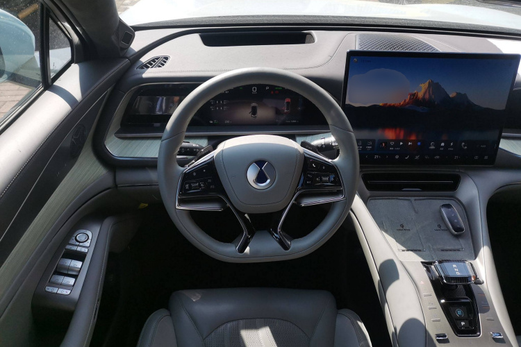 Denza N7 2023 #12 Denza N7 2023 صورة سيارة #12