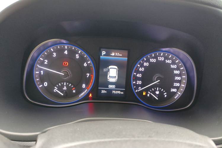 Hyundai ENCINO 2018 car image #12