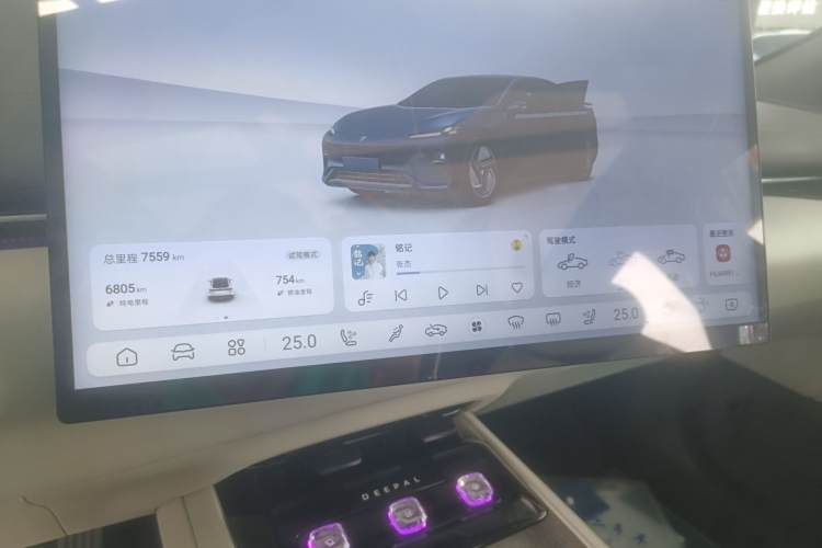 Deepal L07 2024 #12 Deepal L07 2024 immagine di auto #12