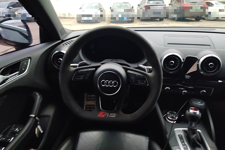 Audi RS 3 2018 car image #12