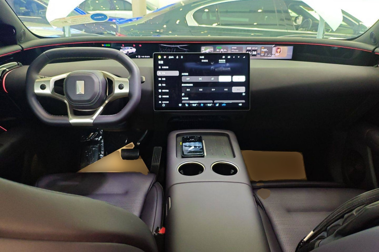 Avatr 07 2025 car image #12