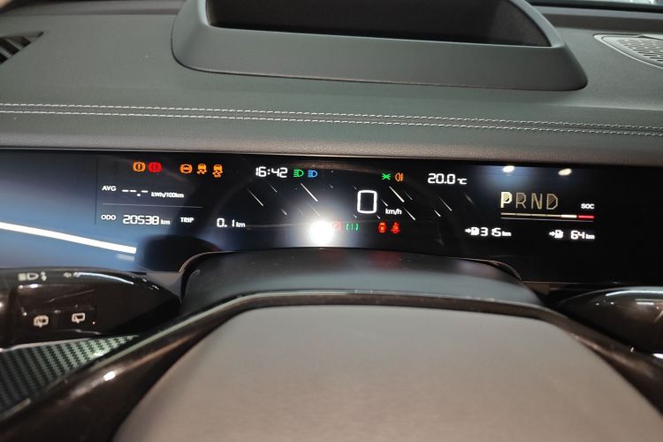 哪吒汽车 哪吒S猎装 2024 #12 哪吒汽车 哪吒S猎装 2024 汽车图片 #12