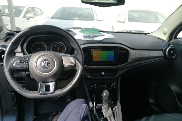 MG 3 2018 car image #12