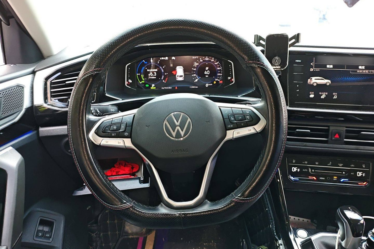 Volkswagen Tayron GTE 2021 #12 Volkswagen Tayron GTE 2021 car image #12