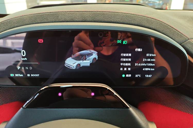 Zeekr 001 FR 2023 изображение автомобиля #12