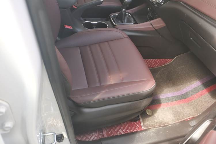 Changan Linmax 2018 car image #12