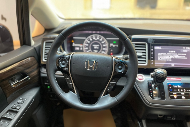 Honda Elysion 2019 imagen de coche #12
