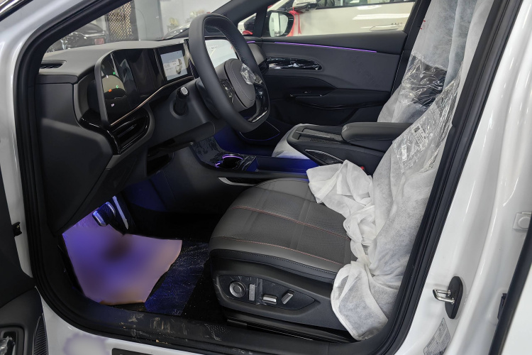 HongQi EH7 car image #12