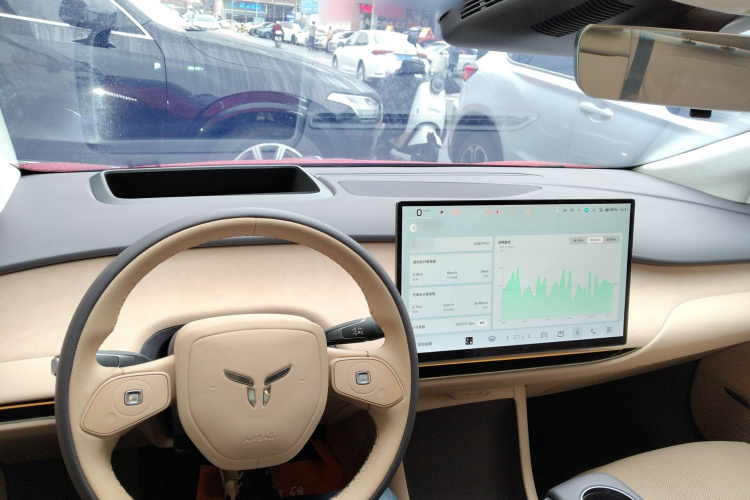 HongQi TianGong 05 2025 #12 HongQi TianGong 05 2025 car image #12