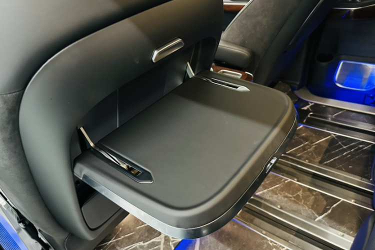 HongQi HQ9 PHEV 2024 car image #12