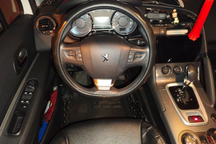 Peugeot 3008 2019 car image #12