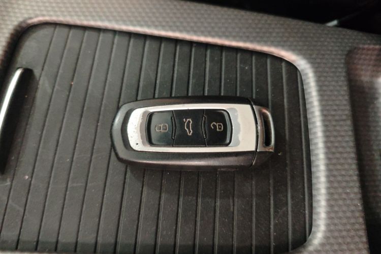 GEELY Emgrand GSe 2017 #12 GEELY Emgrand GSe 2017 car image #12