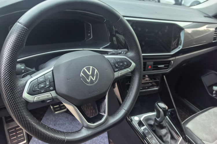 Volkswagen Tayron X 2022 car image #12