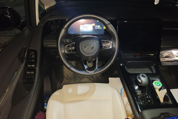 GAC Trumpchi E9 2023 #12 GAC Trumpchi E9 2023 car image #12