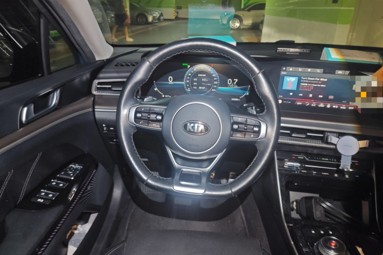 Kia K5 (Imported) 2021 صورة سيارة #12