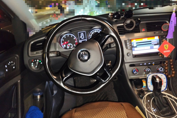 Volkswagen Gol 2016 car image #12