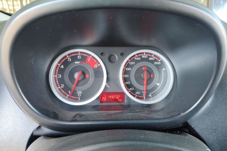 MG 3 SW 2016 car image #12