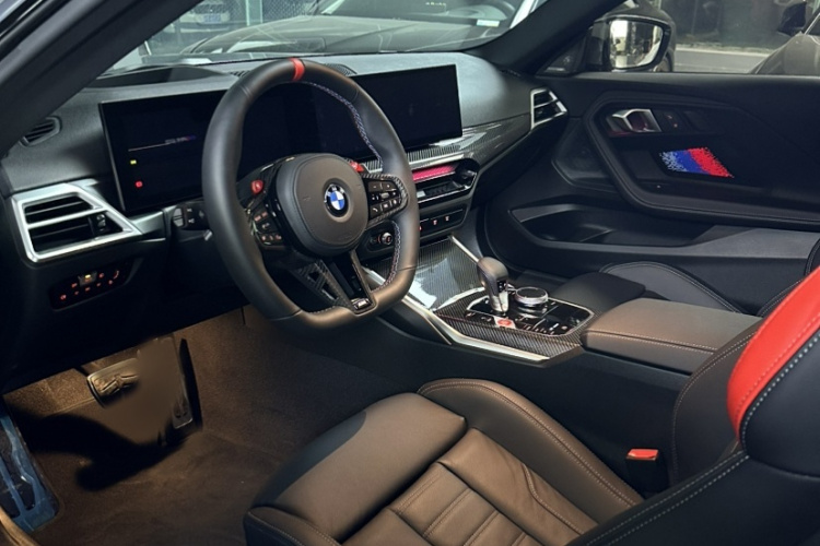 BMW M235L 2025 immagine di auto #12