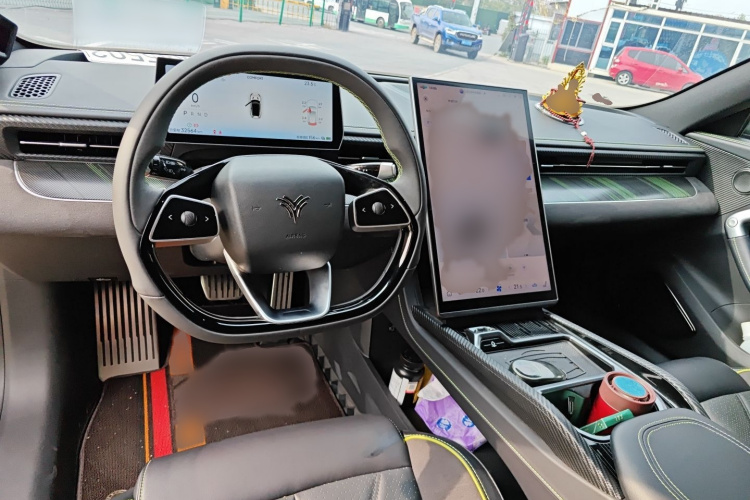 哪吒汽车 哪吒GT 2023 汽车图片 #12