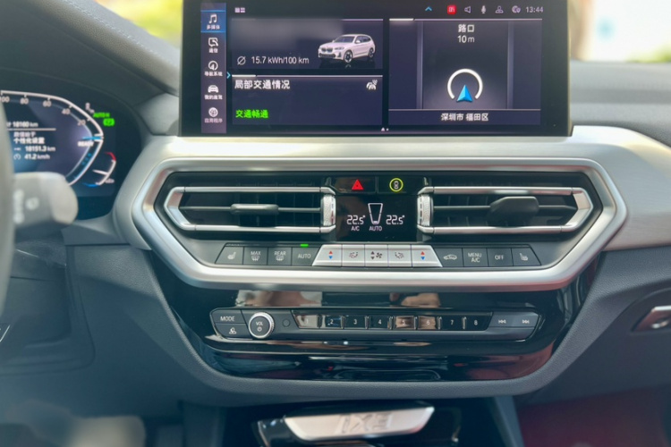 Volkswagen Bora Classic 2024 #12 Volkswagen Bora Classic 2024 car image #12